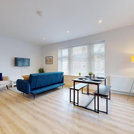 Impressive Two Bedroom | Wifi カーディフ エクステリア 写真
