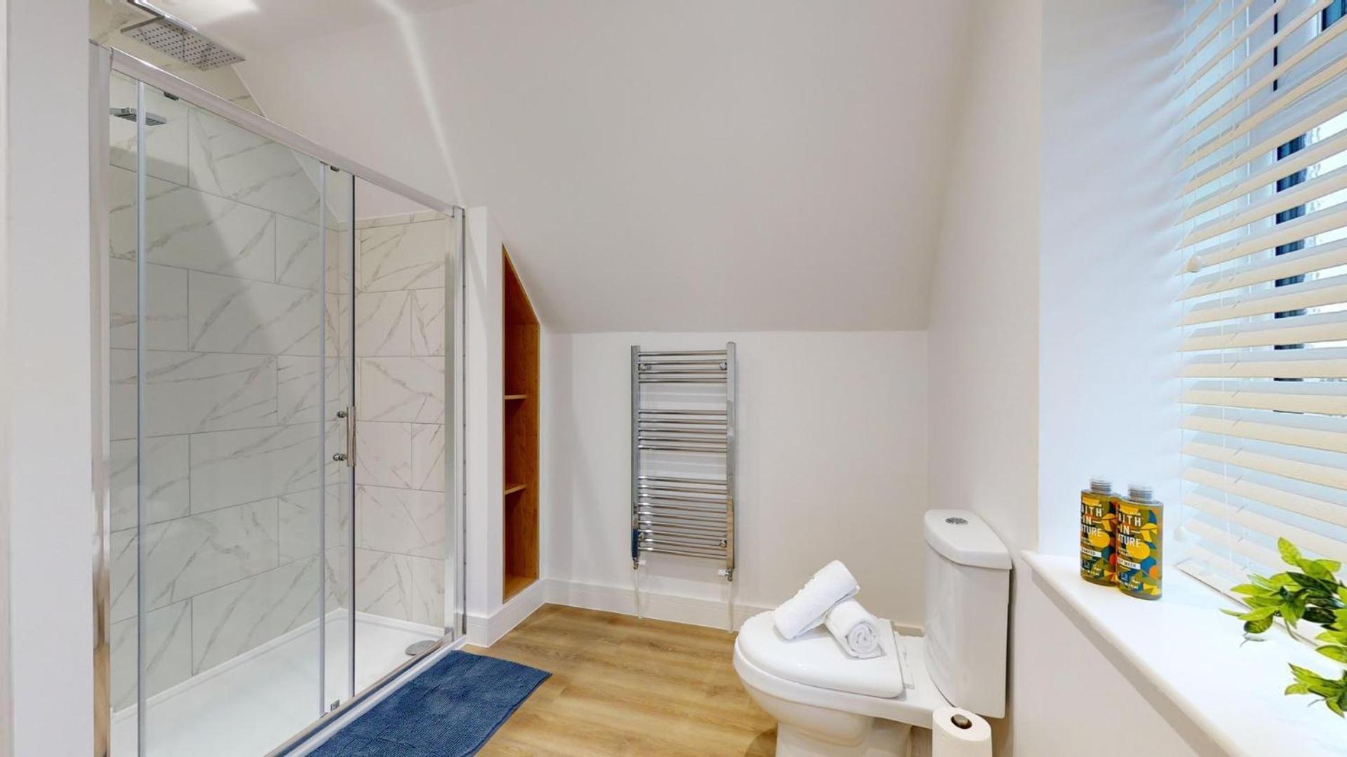 Impressive Two Bedroom | Wifi カーディフ エクステリア 写真